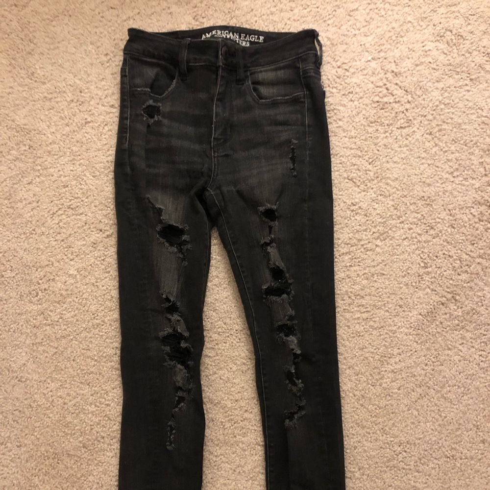 American Eagle Black High-Waisted Skinny Jeans